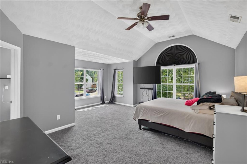 Photo 20 of 41 residential for sale in Hampton virginia
