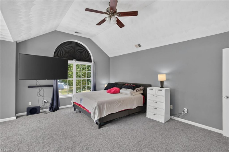 Photo 21 of 41 residential for sale in Hampton virginia