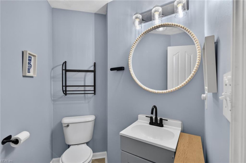 Photo 9 of 41 residential for sale in Hampton virginia
