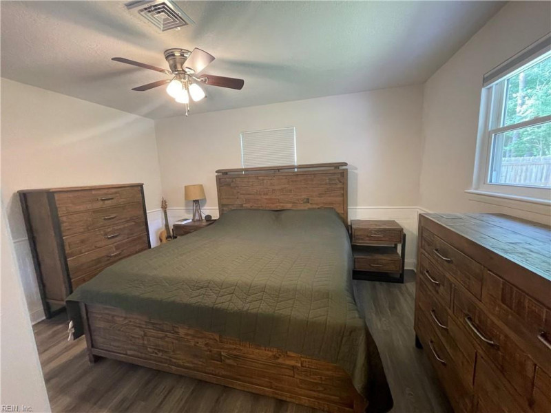 Photo 14 of 22 residential for sale in Virginia Beach virginia