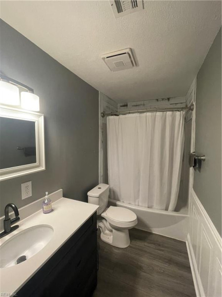 Photo 17 of 22 residential for sale in Virginia Beach virginia