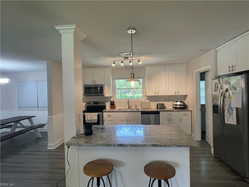 Photo 8 of 22 residential for sale in Virginia Beach virginia