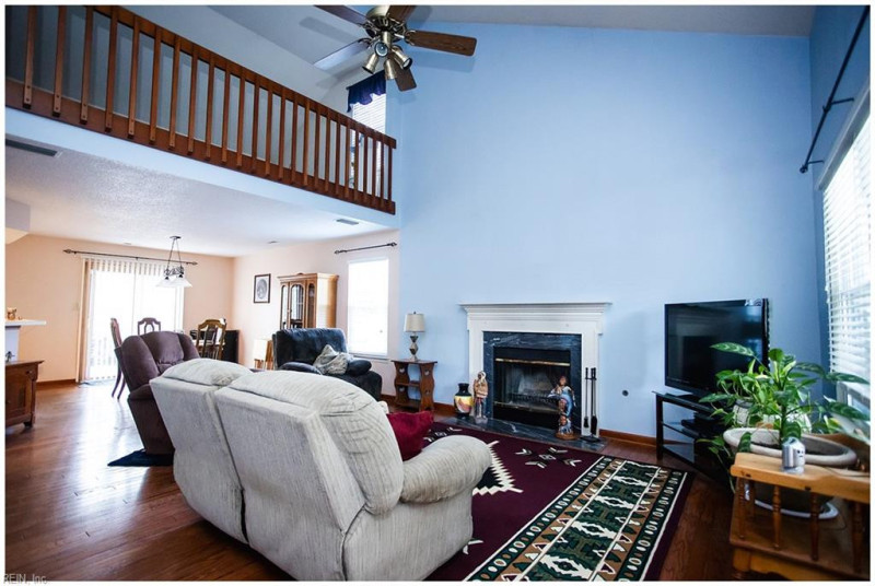 Photo 11 of 39 residential for sale in Virginia Beach virginia