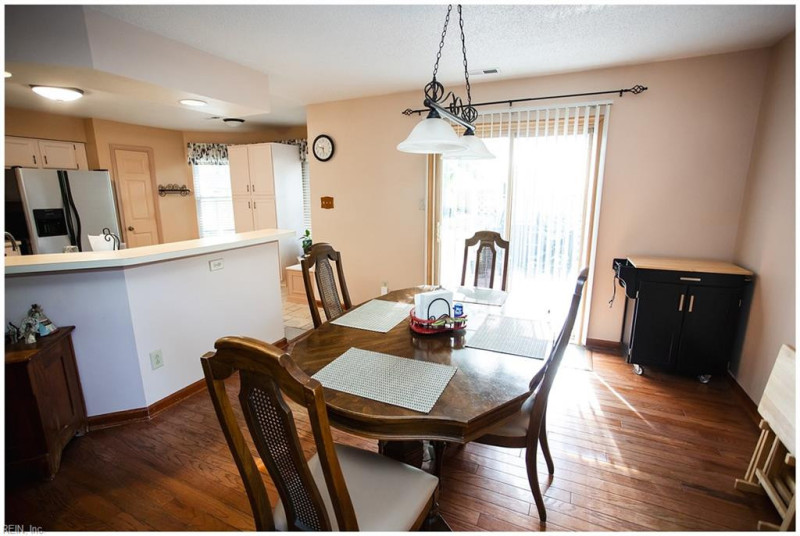 Photo 17 of 39 residential for sale in Virginia Beach virginia