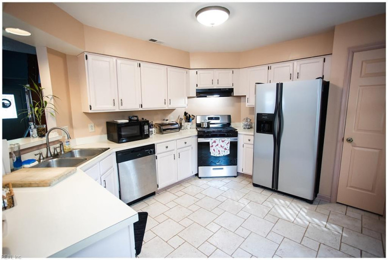 Photo 19 of 39 residential for sale in Virginia Beach virginia