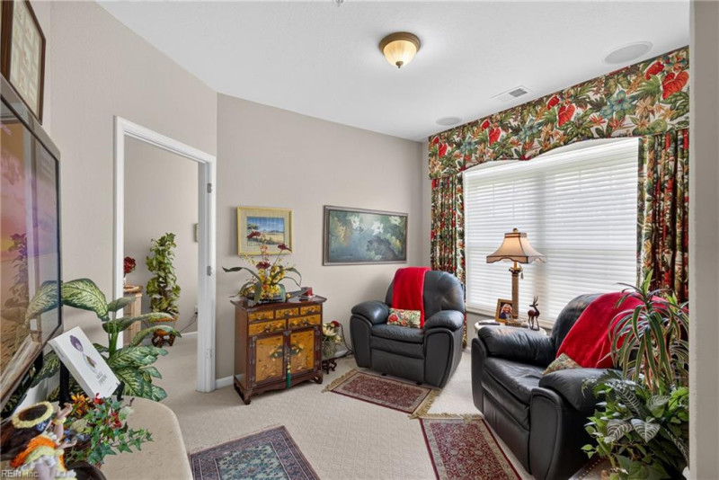 Photo 15 of 44 residential for sale in Virginia Beach virginia