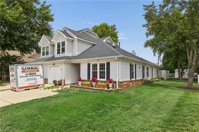Photo 2 of 37 residential for sale in York County virginia