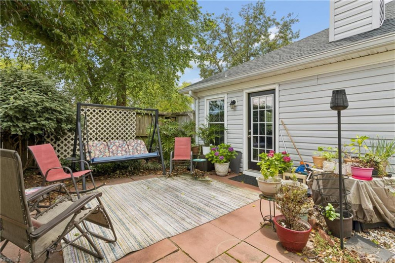 Photo 31 of 37 residential for sale in York County virginia