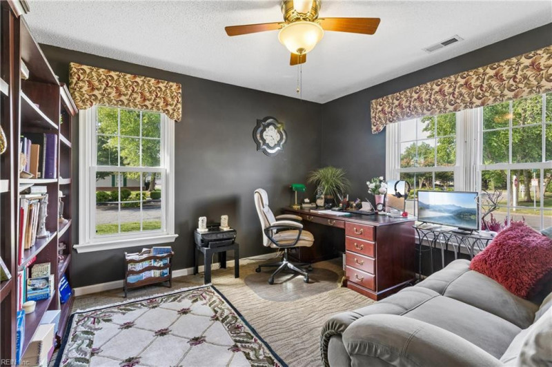 Photo 8 of 37 residential for sale in York County virginia