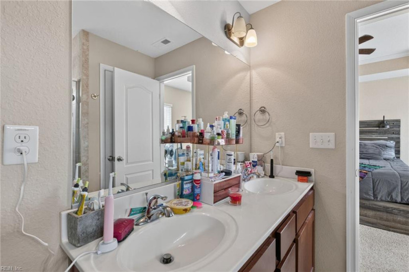 Photo 22 of 43 residential for sale in Virginia Beach virginia
