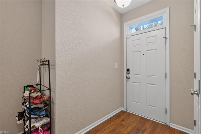 Photo 3 of 43 residential for sale in Virginia Beach virginia