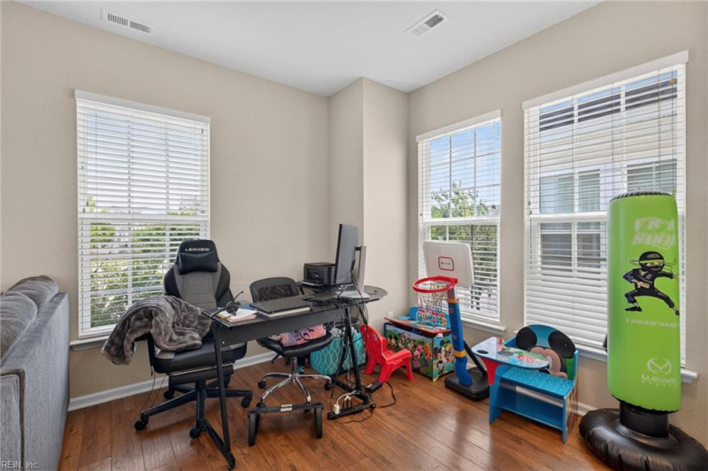 Photo 7 of 43 residential for sale in Virginia Beach virginia
