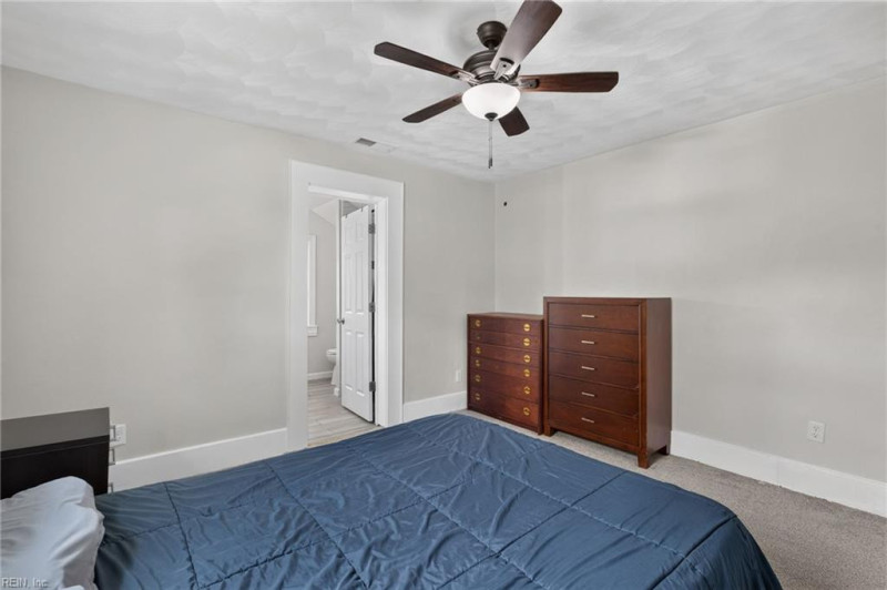 Photo 22 of 44 residential for sale in Portsmouth virginia