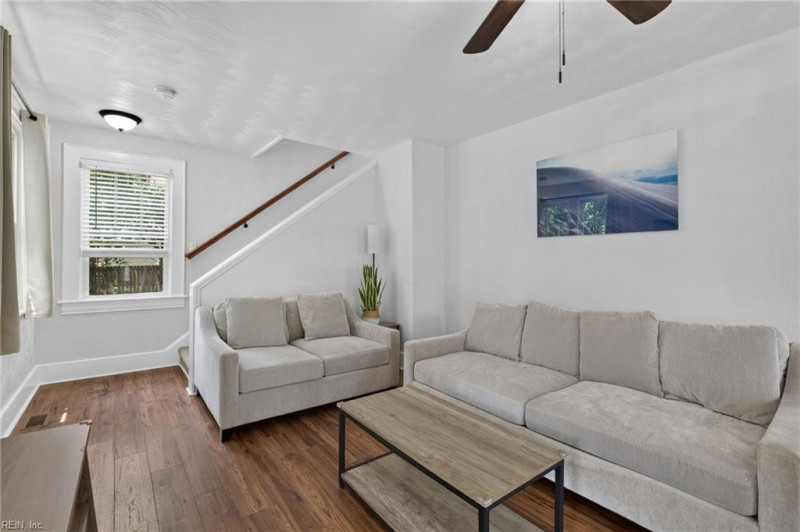 Photo 6 of 44 residential for sale in Portsmouth virginia