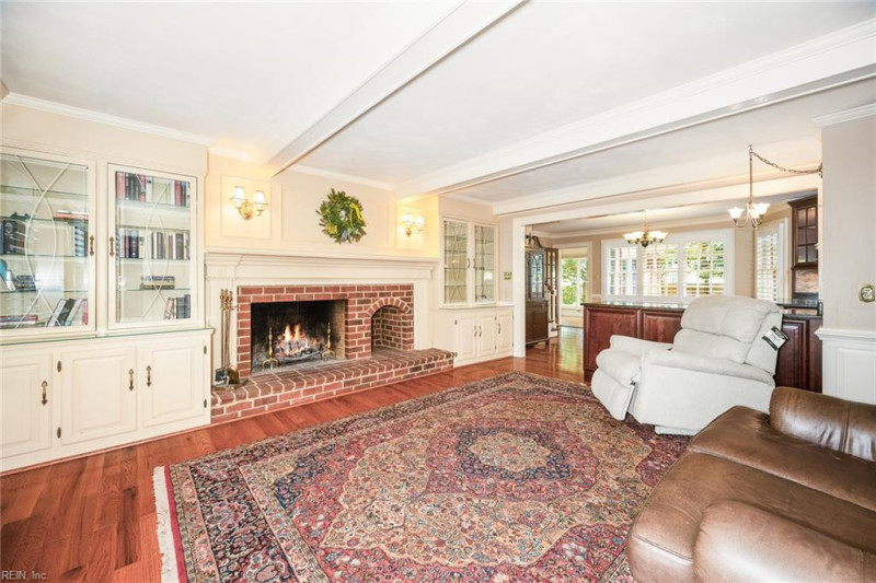 Photo 12 of 50 residential for sale in Chesapeake virginia