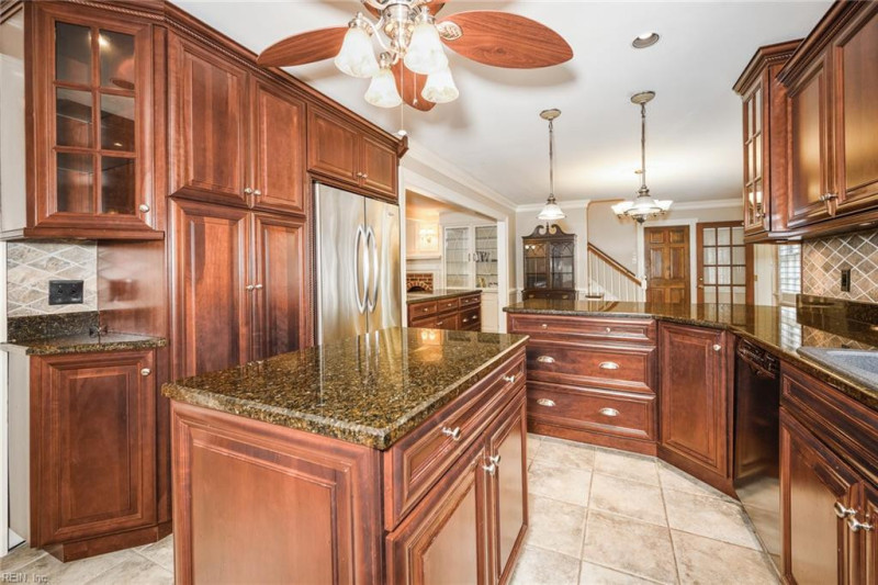 Photo 22 of 50 residential for sale in Chesapeake virginia