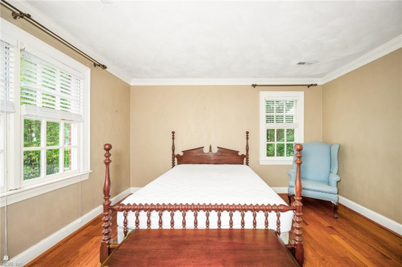 Photo 29 of 50 residential for sale in Chesapeake virginia