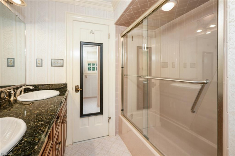 Photo 31 of 50 residential for sale in Chesapeake virginia