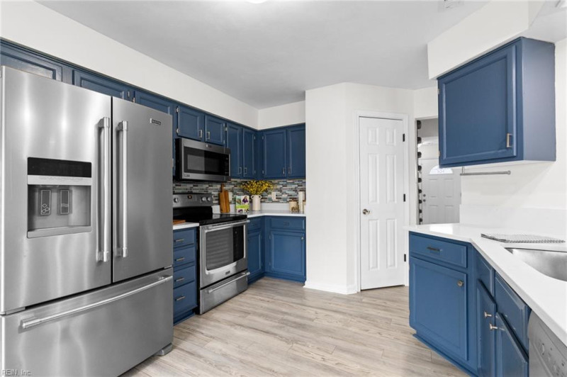 Photo 14 of 42 residential for sale in Virginia Beach virginia