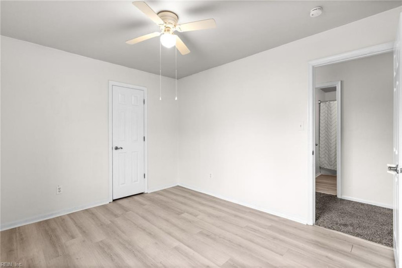 Photo 27 of 42 residential for sale in Virginia Beach virginia