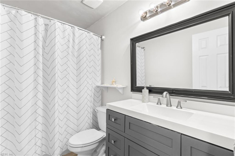Photo 31 of 42 residential for sale in Virginia Beach virginia