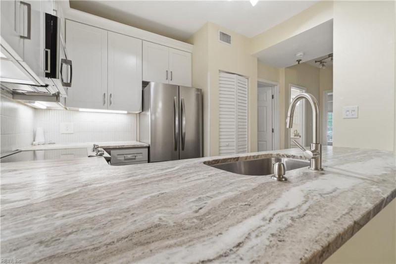 Photo 5 of 18 residential for sale in Norfolk virginia