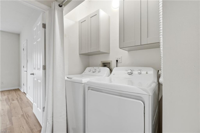 Photo 7 of 18 residential for sale in Norfolk virginia