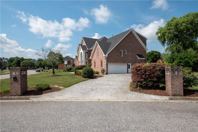Photo 4 of 50 residential for sale in Chesapeake virginia Photo 4 of 50 residential for sale in Chesapeake virginia