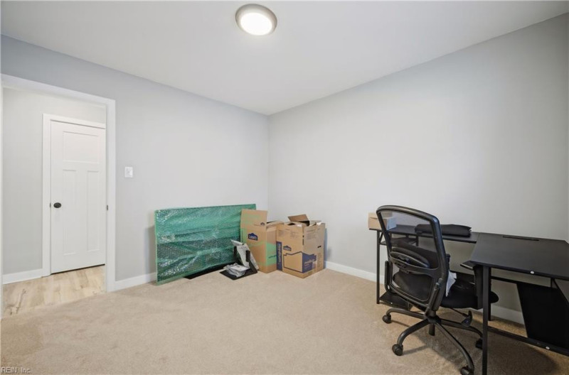 Photo 12 of 41 residential for sale in Portsmouth virginia