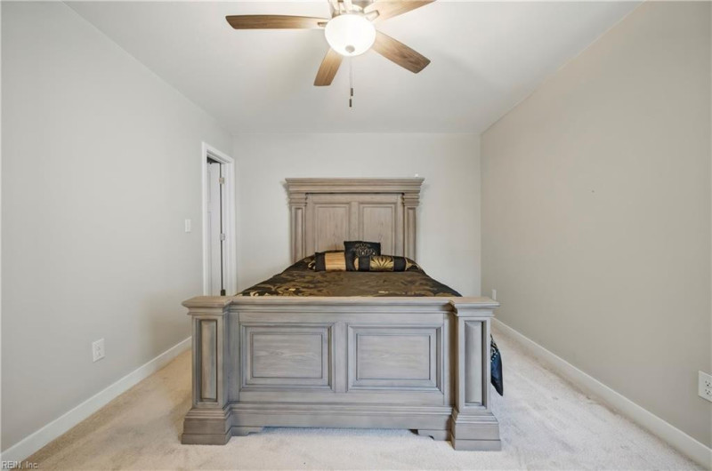 Photo 16 of 41 residential for sale in Portsmouth virginia