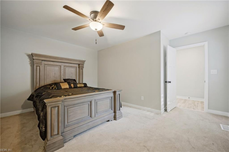 Photo 17 of 41 residential for sale in Portsmouth virginia