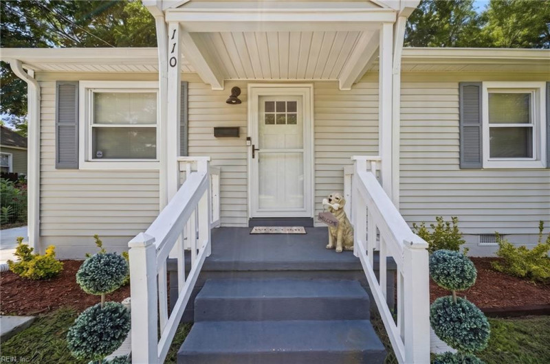 Photo 2 of 41 residential for sale in Portsmouth virginia