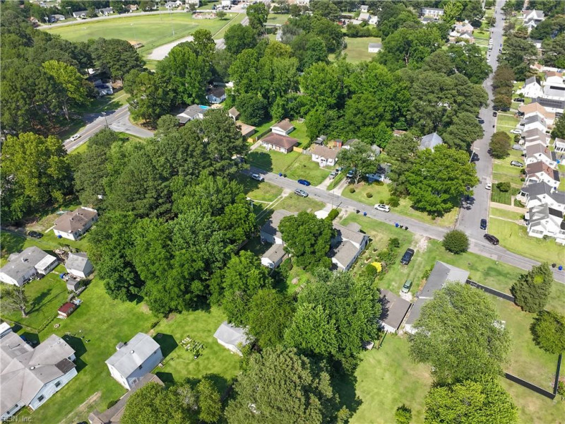 Photo 33 of 41 residential for sale in Portsmouth virginia
