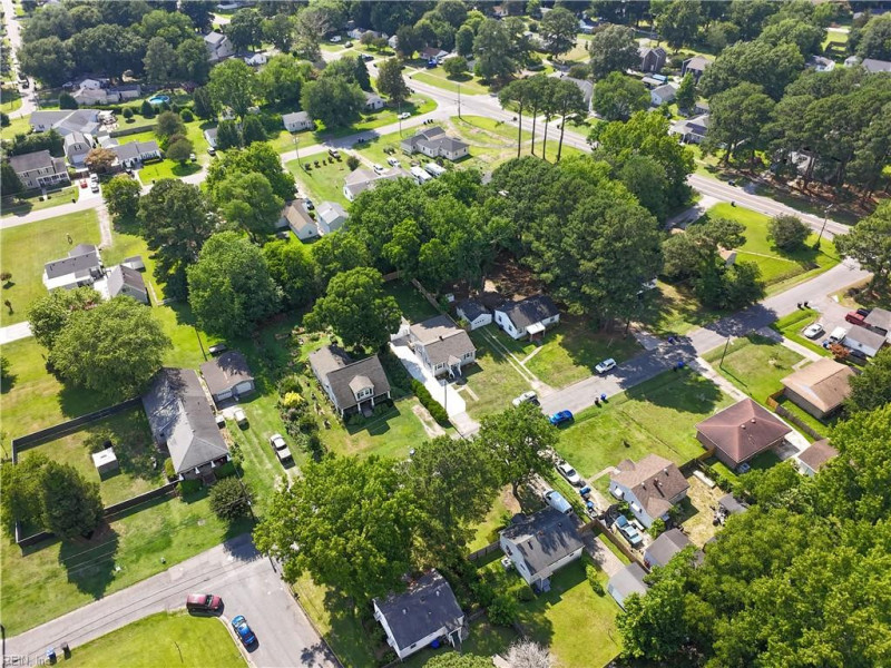 Photo 35 of 41 residential for sale in Portsmouth virginia