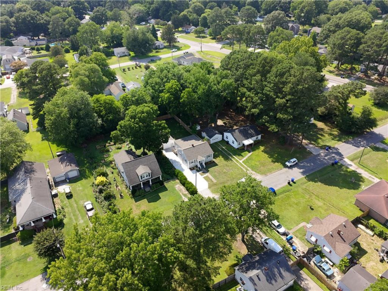 Photo 36 of 41 residential for sale in Portsmouth virginia