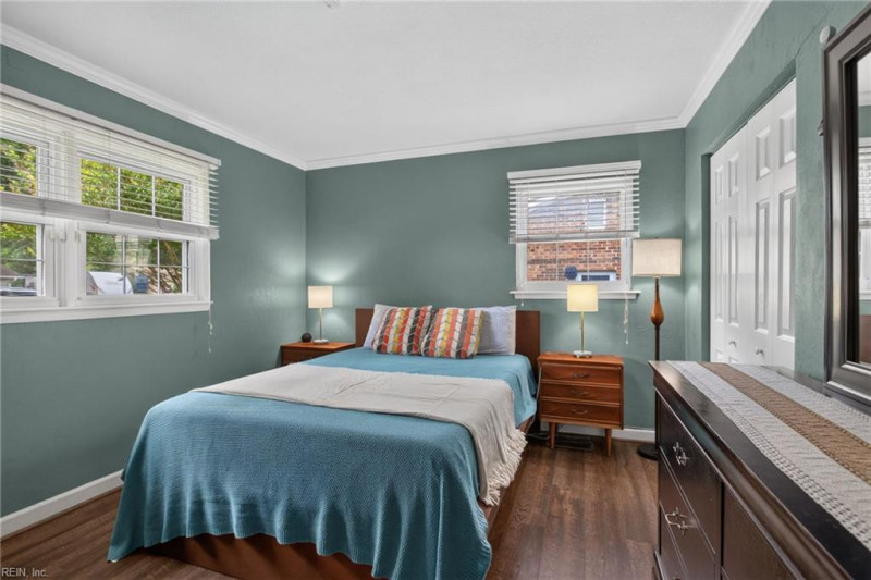 Photo 14 of 47 residential for sale in Virginia Beach virginia