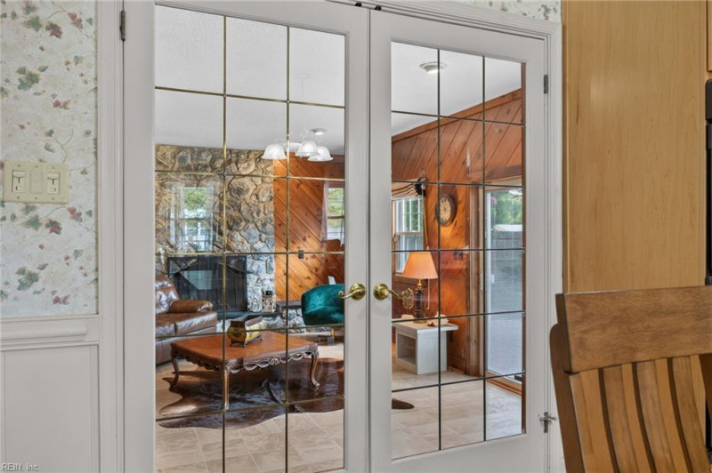 Photo 20 of 47 residential for sale in Virginia Beach virginia