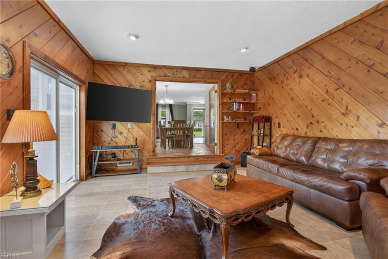 Photo 24 of 47 residential for sale in Virginia Beach virginia