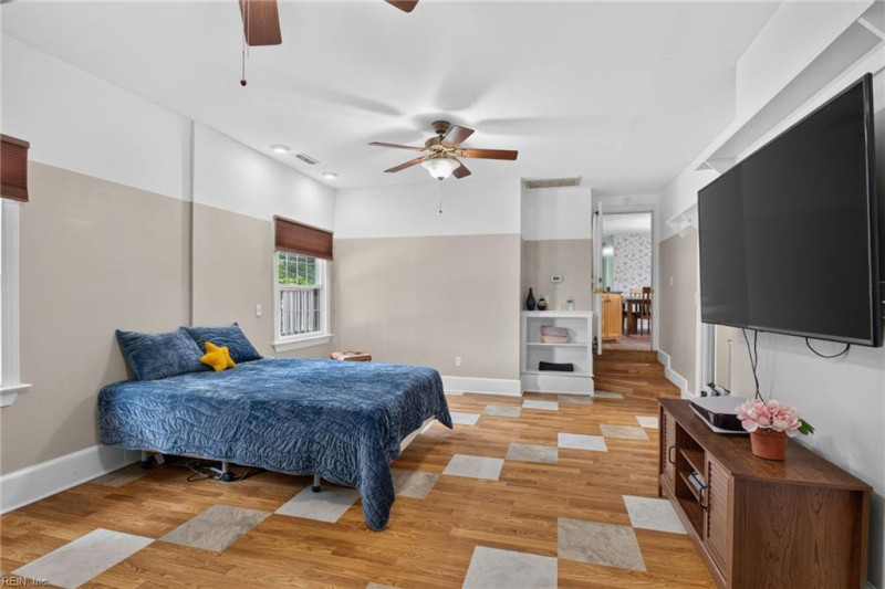 Photo 33 of 47 residential for sale in Virginia Beach virginia