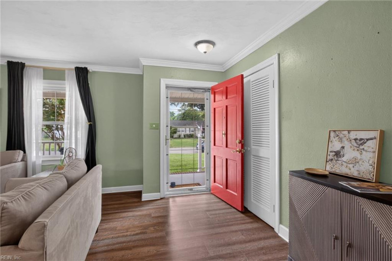 Photo 8 of 47 residential for sale in Virginia Beach virginia