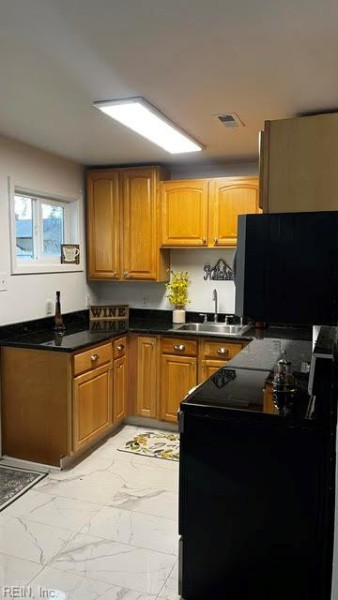 Photo 3 of 29 residential for sale in Portsmouth virginia Photo 3 of 29 residential for sale in Portsmouth virginia