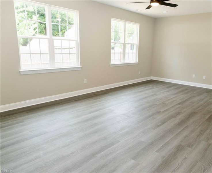 Photo 11 of 24 residential for sale in Norfolk virginia