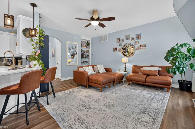 Photo 20 of 49 residential for sale in Virginia Beach virginia