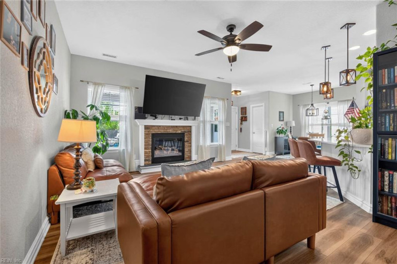 Photo 21 of 49 residential for sale in Virginia Beach virginia
