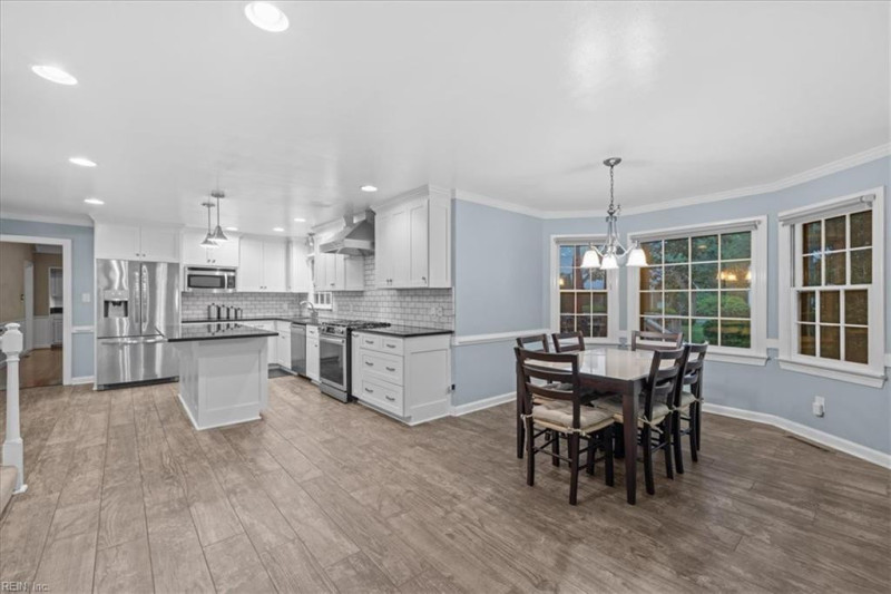 Photo 14 of 50 residential for sale in Virginia Beach virginia