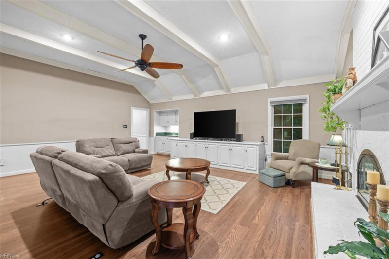 Photo 24 of 50 residential for sale in Virginia Beach virginia