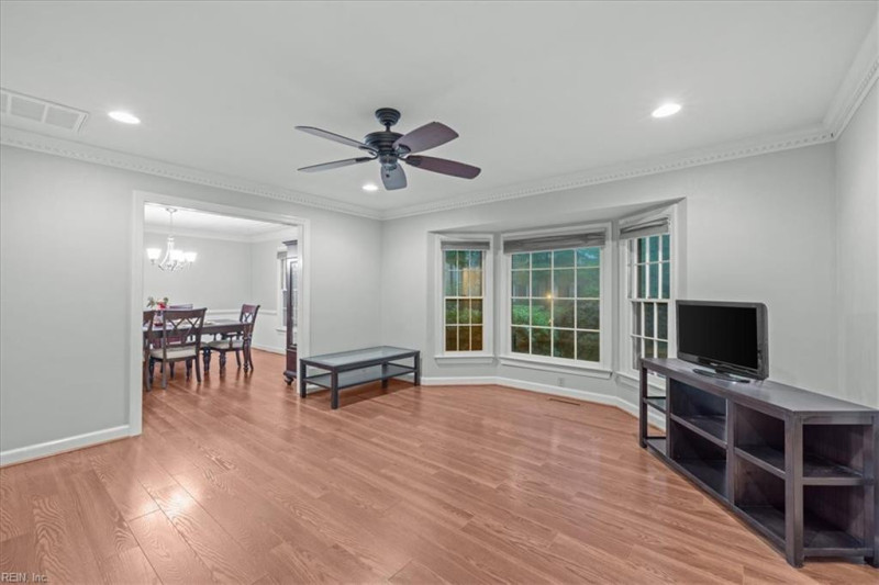 Photo 4 of 50 residential for sale in Virginia Beach virginia
