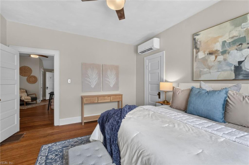 Photo 28 of 45 residential for sale in Norfolk virginia