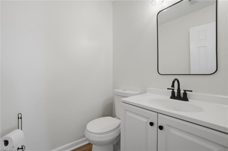 Photo 19 of 44 residential for sale in Virginia Beach virginia