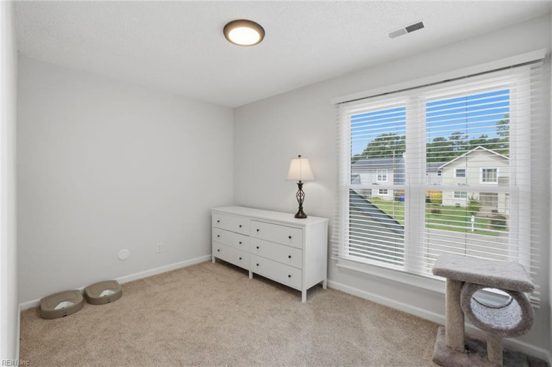 Photo 20 of 44 residential for sale in Virginia Beach virginia